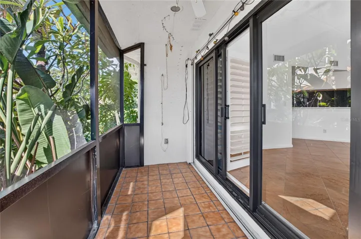 Balcony / Lanai