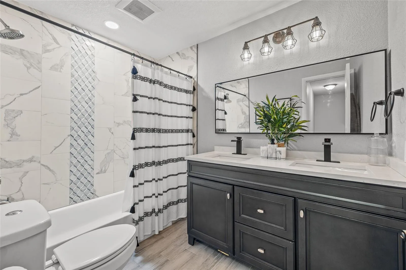Upstairs Bathroom
