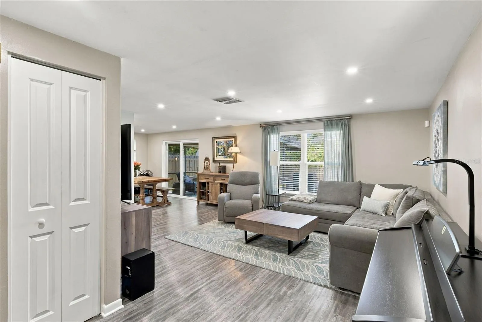 Foyer to living room