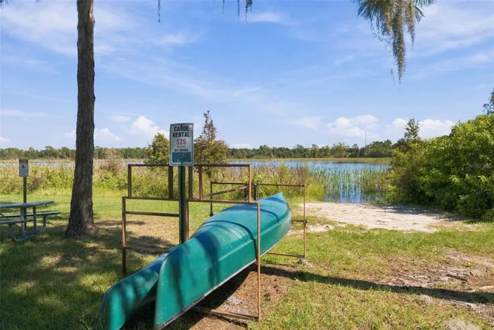 Lake Park - Canoe rentals
