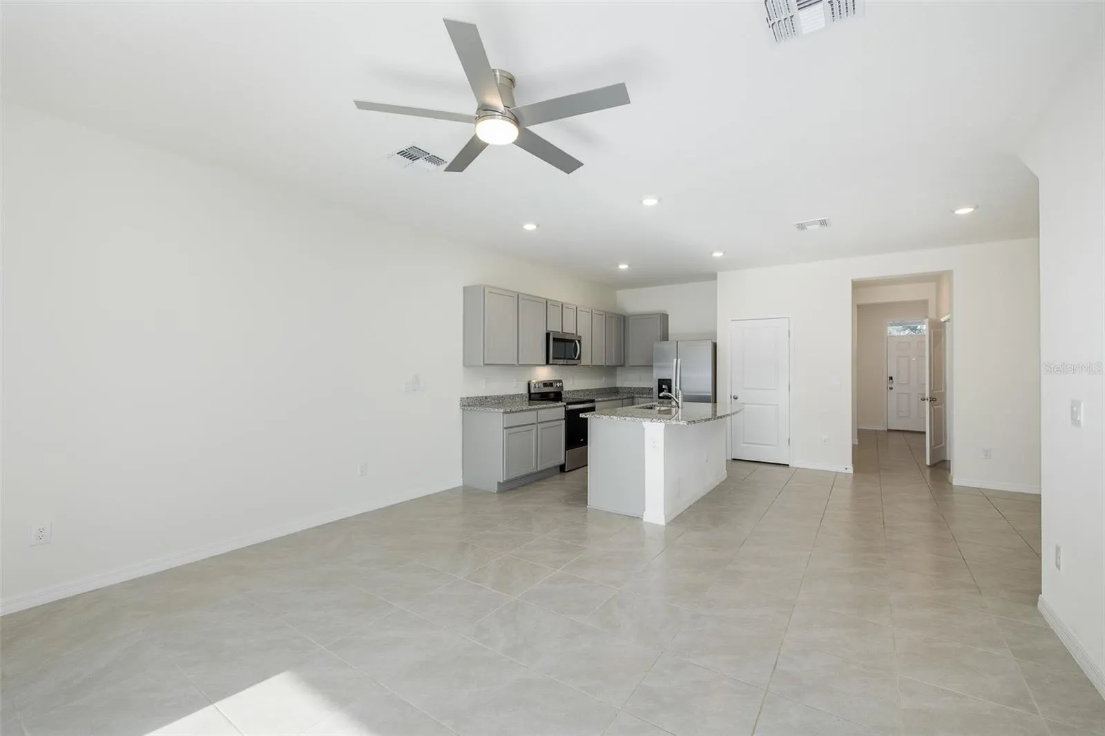Living Room/Kitchen Combo