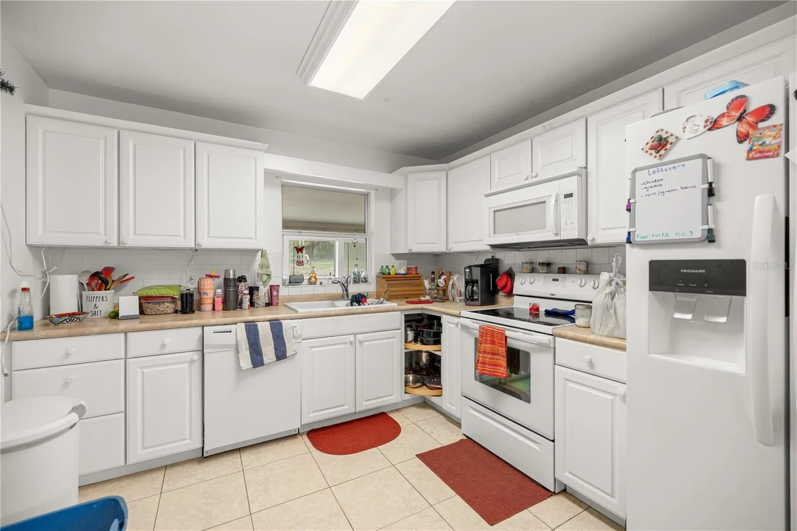 EAT IN TO KITCHEN