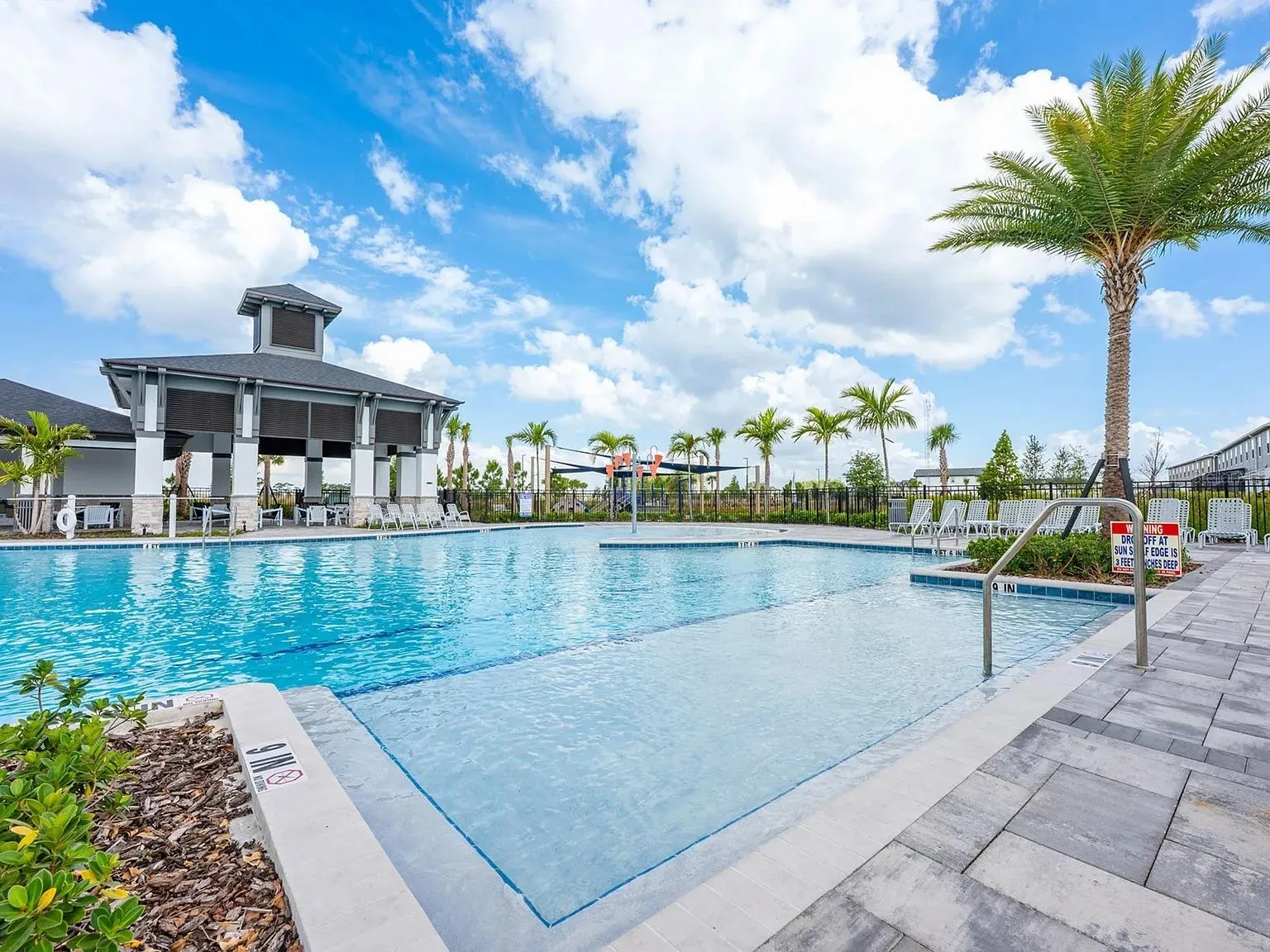Community pool