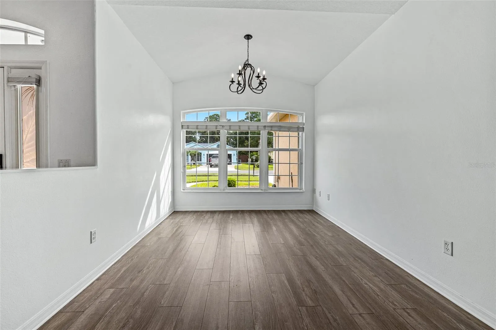 Formal dining room
