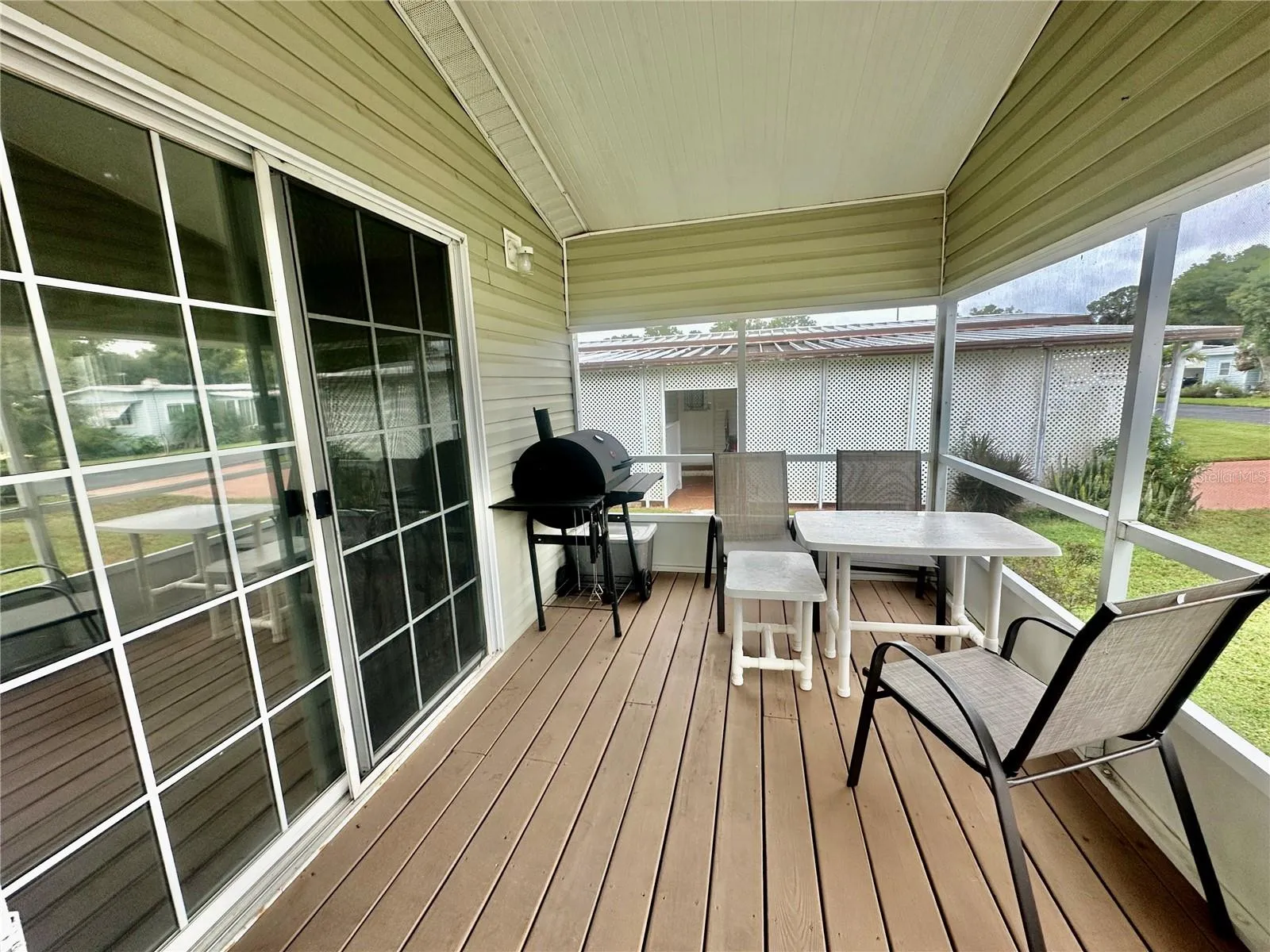Front screened Porch