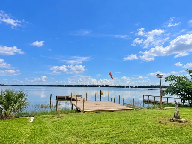 Dock