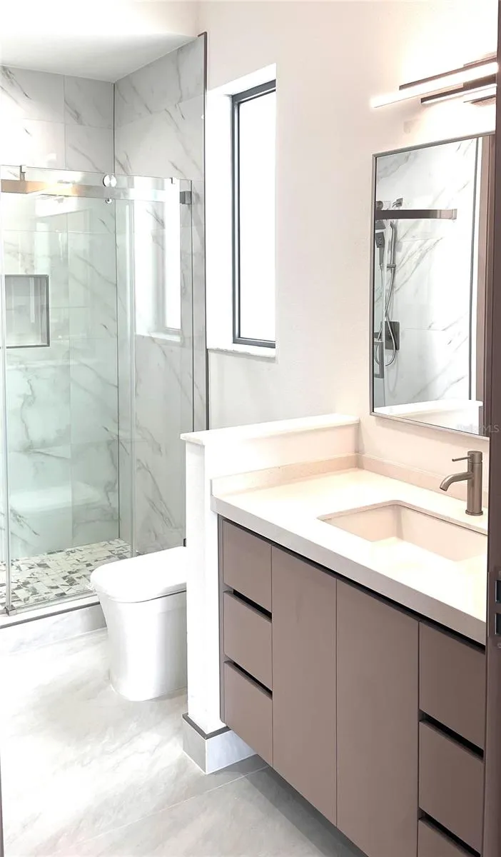 BATHROOM #4