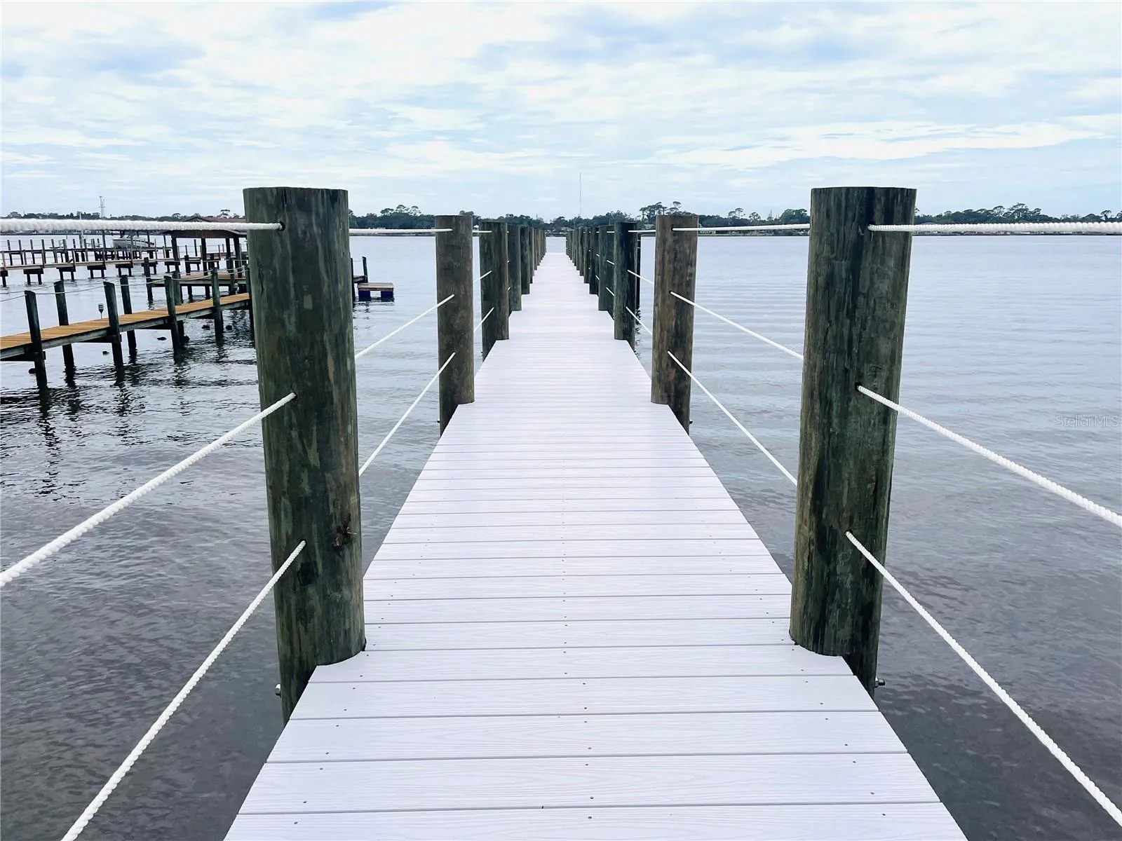 NEW COMPOSITE DOCK