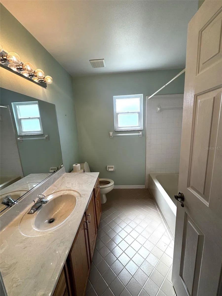 2nd Bathroom