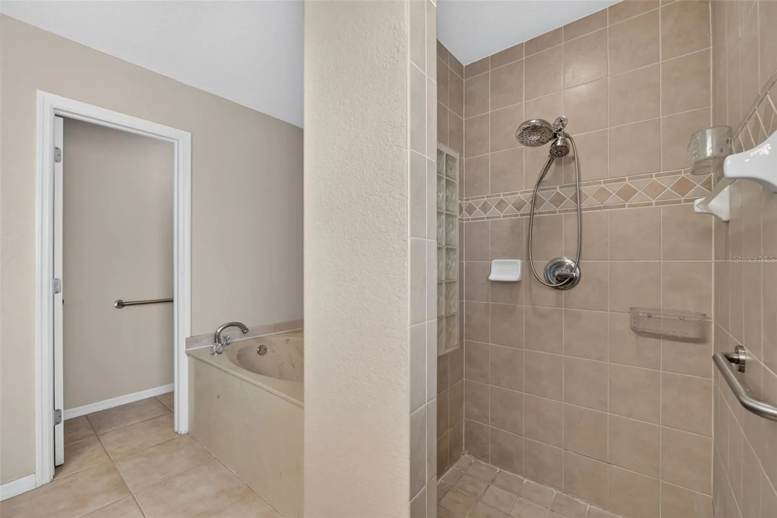 Primary Bathroom (Walkin Shower)