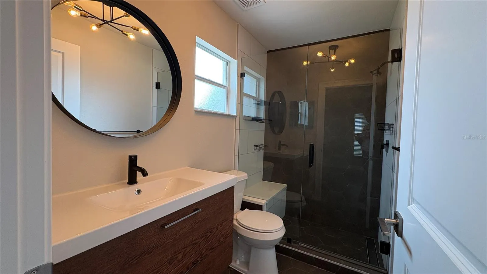 Ensuite bathroom