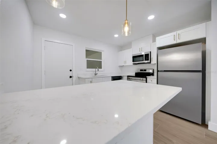 quartz calcatta