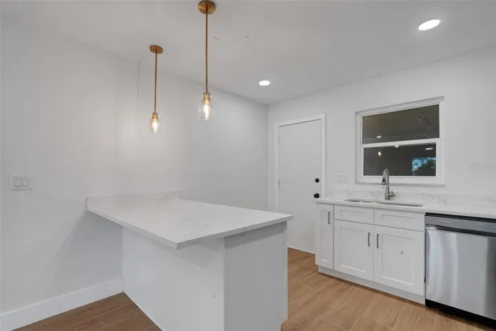 kitchen bar