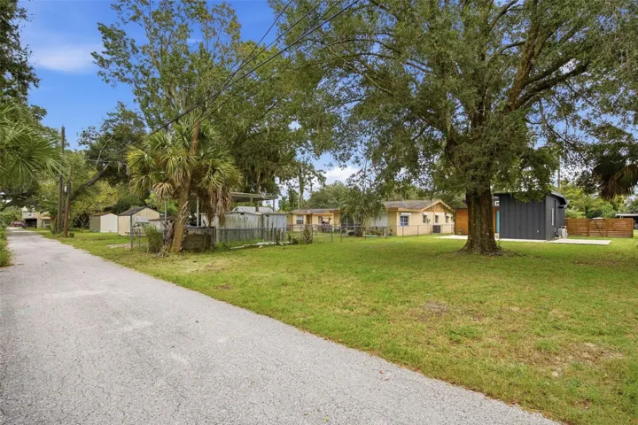Convenient alley access provides easy access-additional parking options