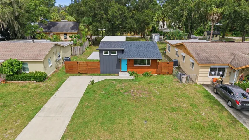 Big Style-Charming Home!