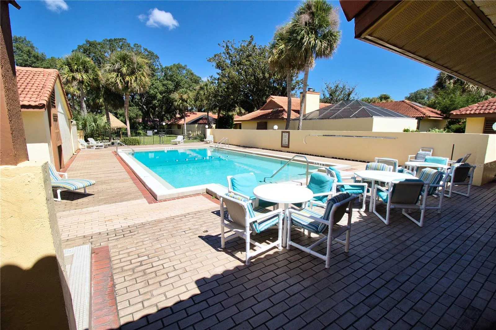 Island Club Community Pool