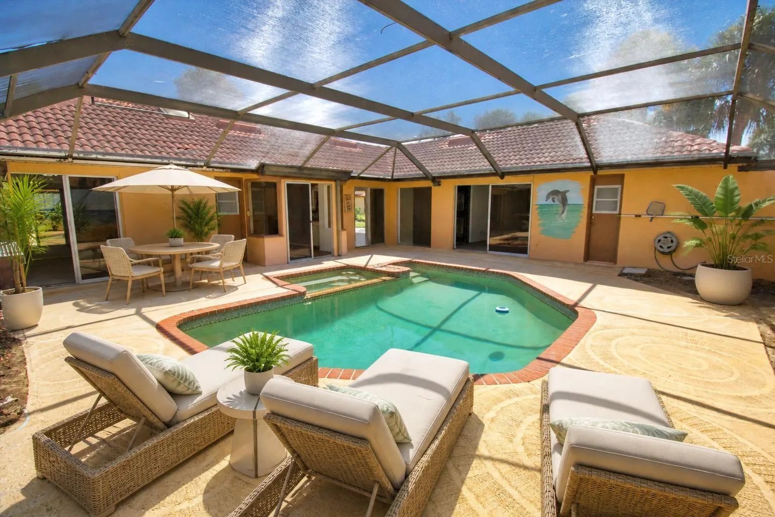 Courtyard (Vertically Staged)