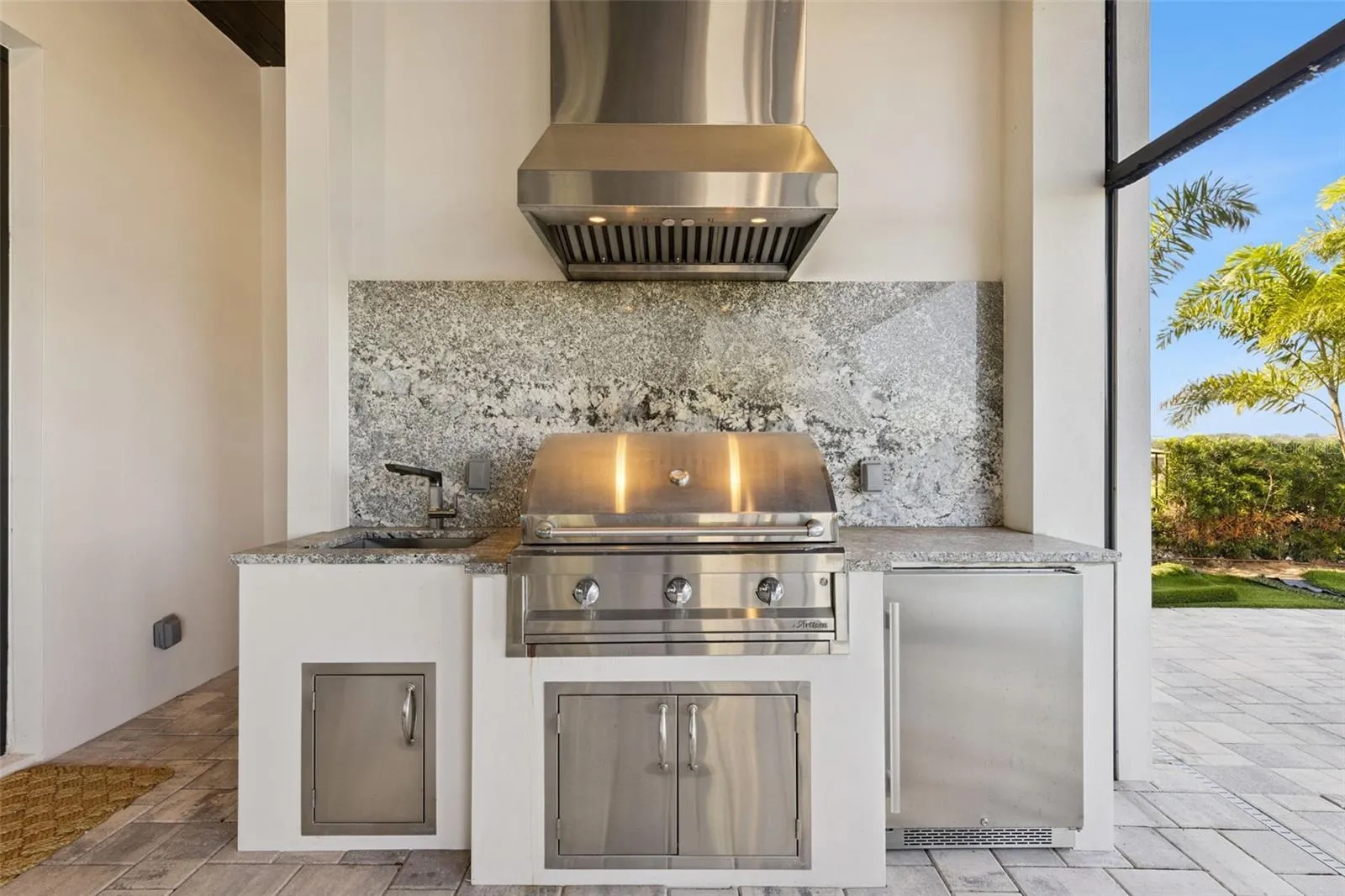 Summer kitchen
