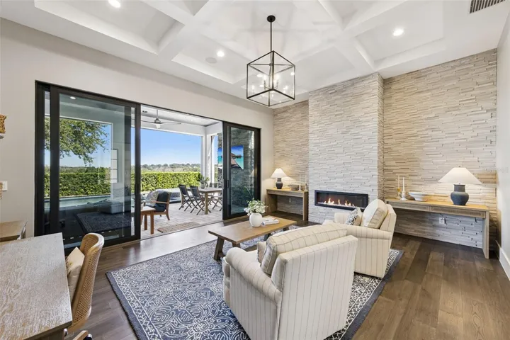 Formal living room or sitting area