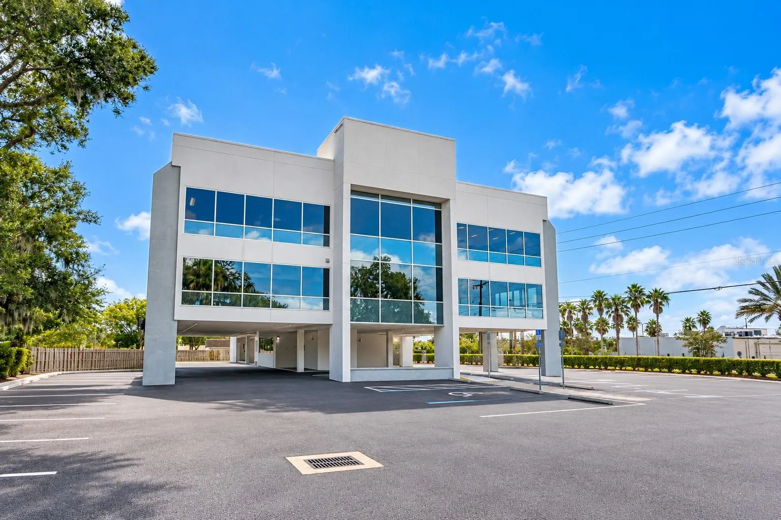 801 W Granada Blvd