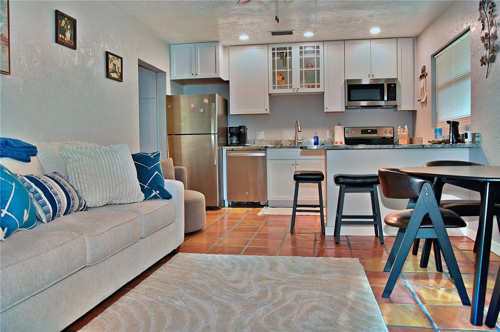 Living room Kitchen