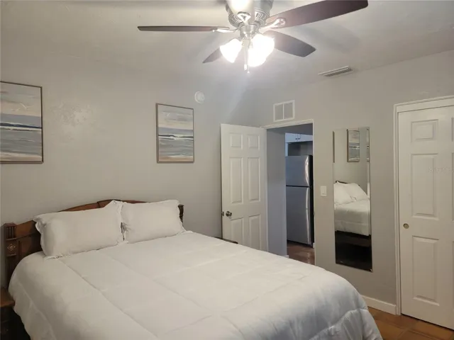 2119 bed 1