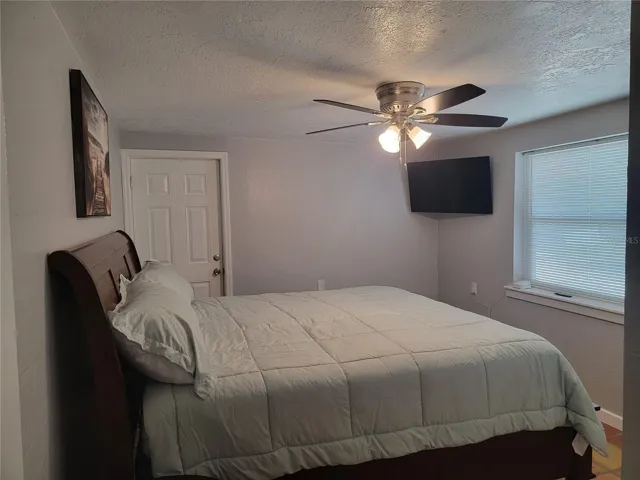 2119 Bed 2