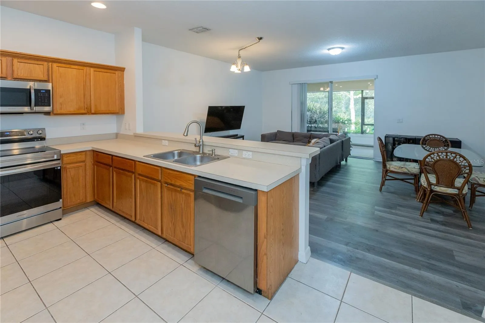 Kitchen/Living/Dining Combo