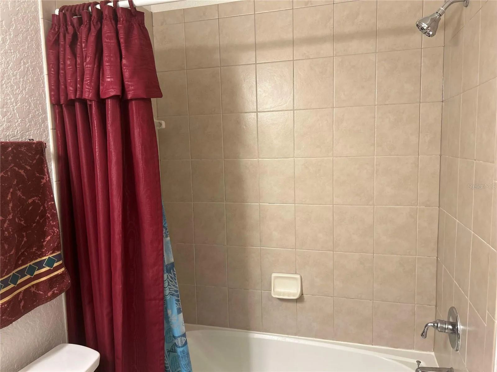secondary bathroom