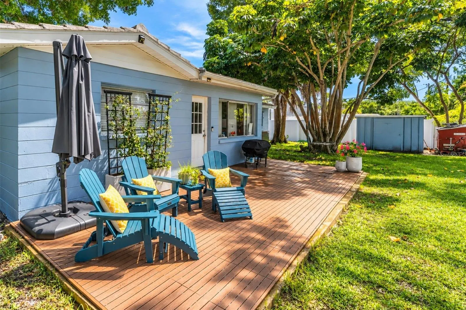 Room to enjoy the Florida sunshine at home