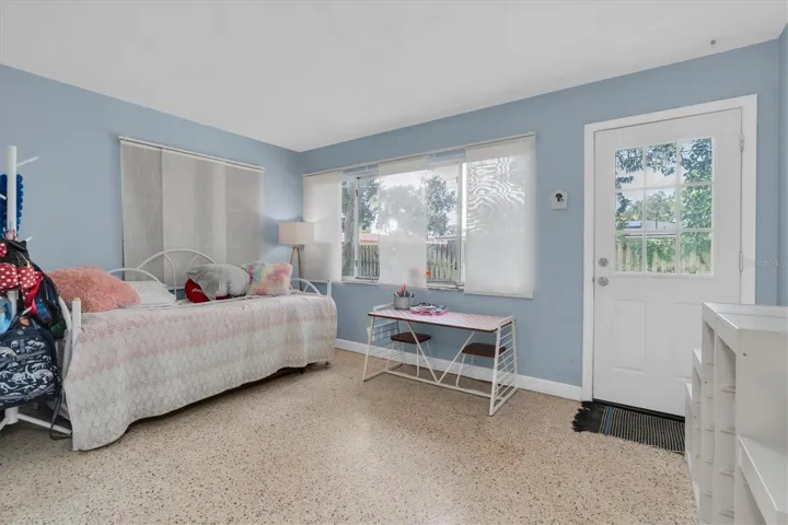 A versatile space for relaxing, play, or a home office