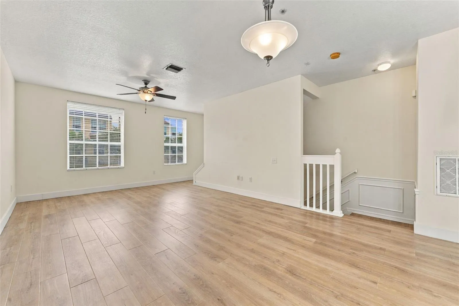 Second floor living room / dining room