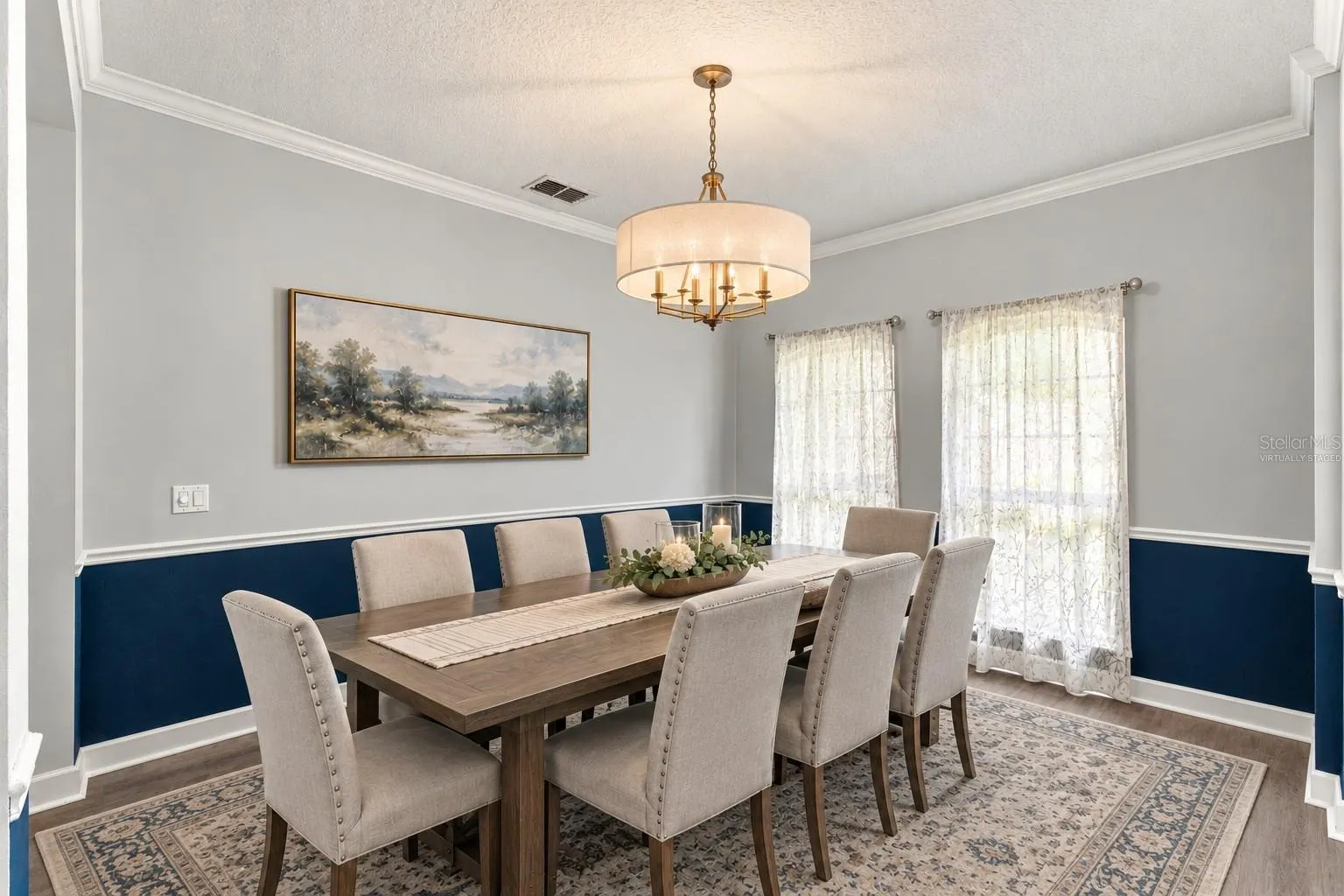 Dining room Virtually staged