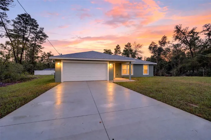 GORGEOUS NEW HOME