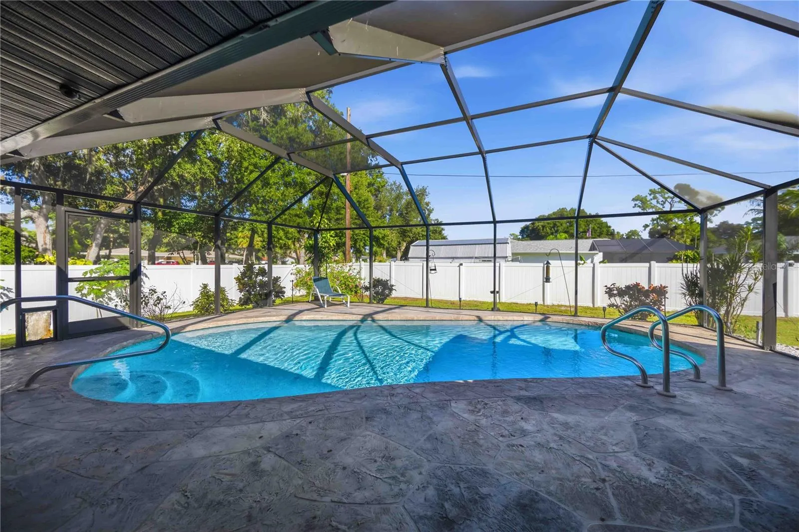Private pool area