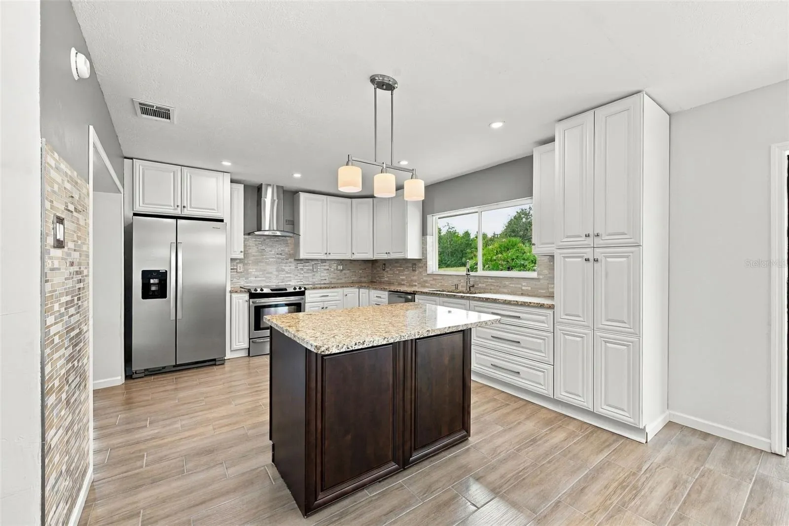 Stunning Modern Kitchen