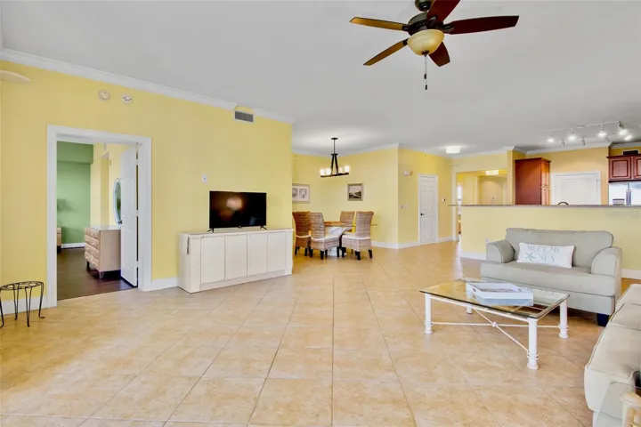 Huge Great Room!