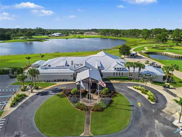 Sun N Lake Golf Club House--u have to pay
