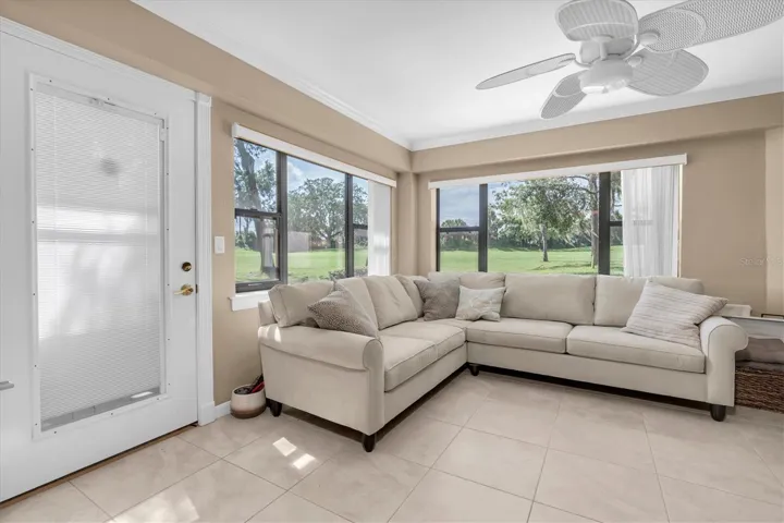 closed in Florida room/office space or guest quarters