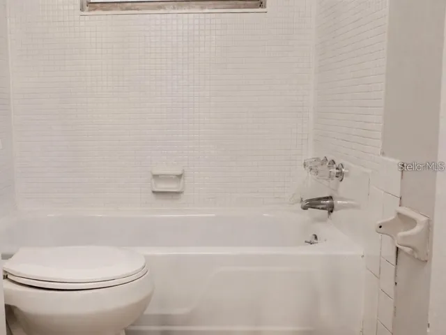 Virtually staged