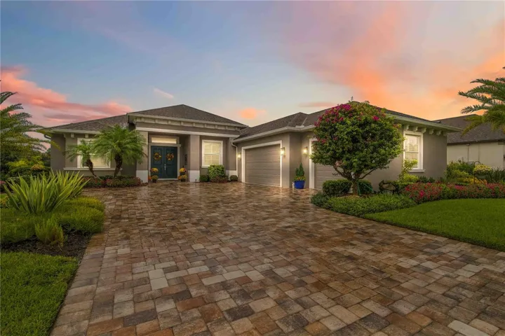 Warm &amp; Welcoming Twilight Entry
