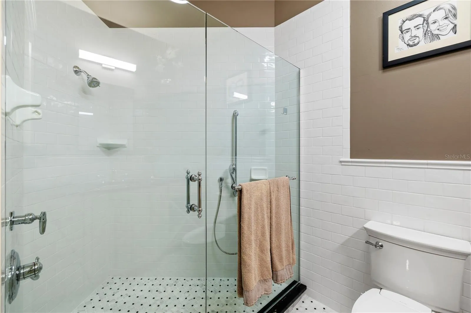 guest room shower