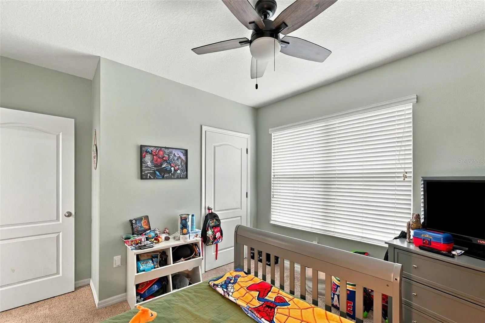 Guest bedroom