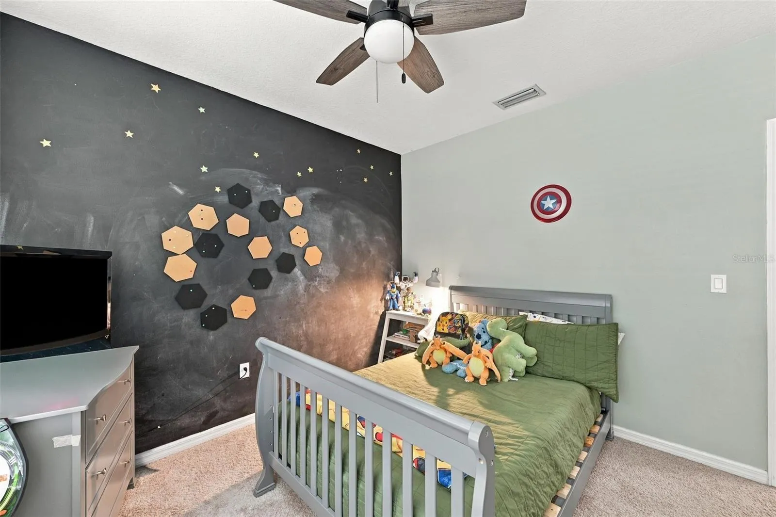 Guest bedroom