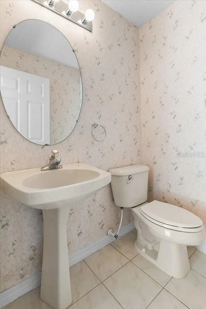 1/2 bath. The home has 2 full bathrooms & one 1/2 bathroom.