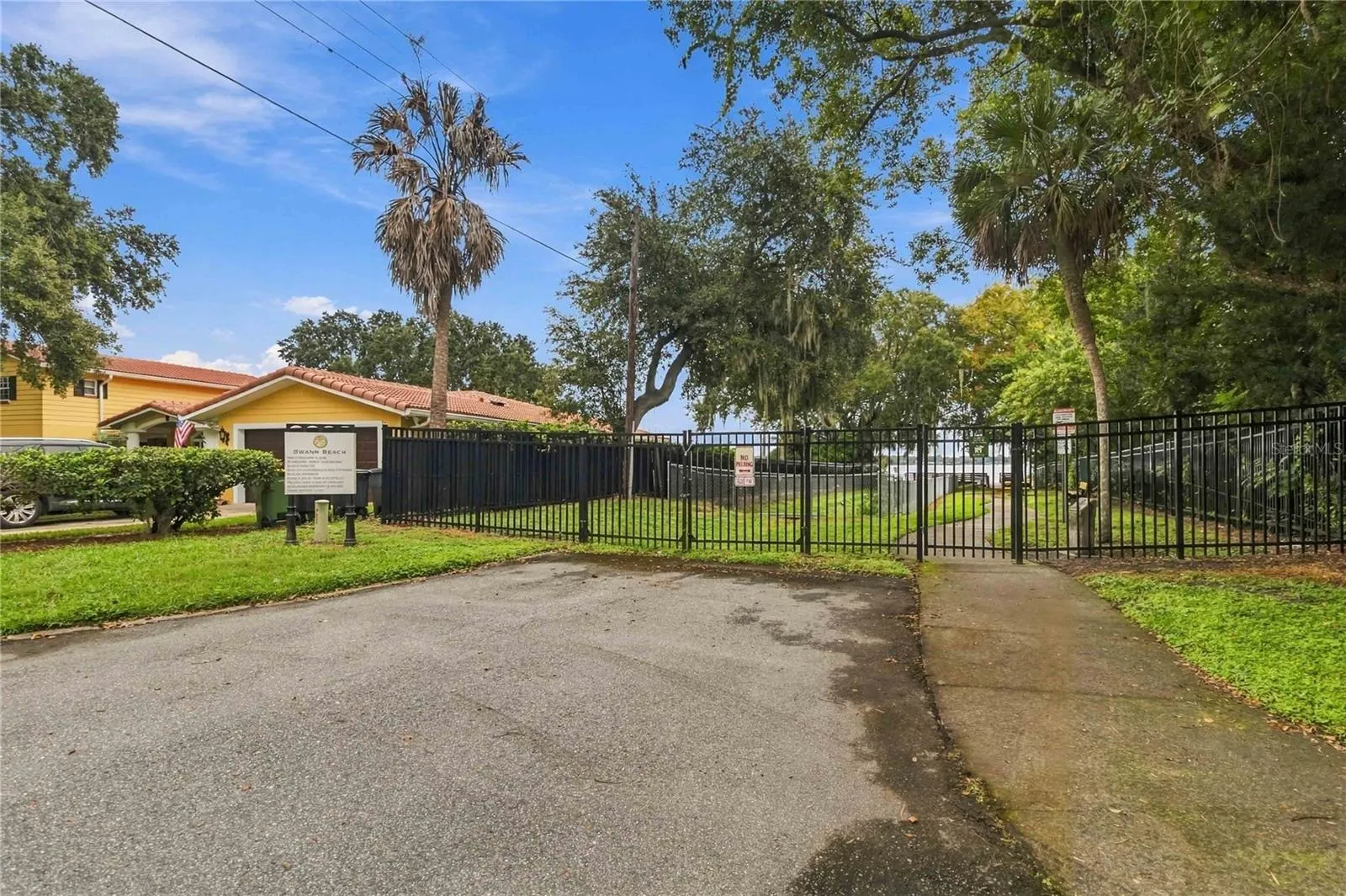 Entrance into Private Gated Park with Deck &amp; Benches on Lake Conway