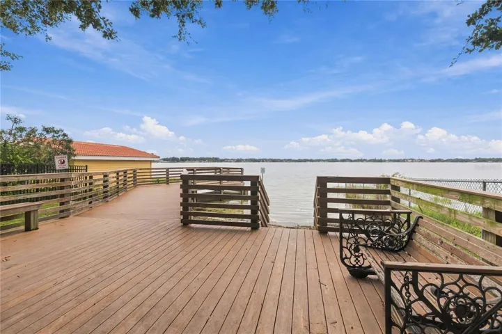 Lovely sitting area on Dock in Private Park for Community only Overlooking Lake Conway