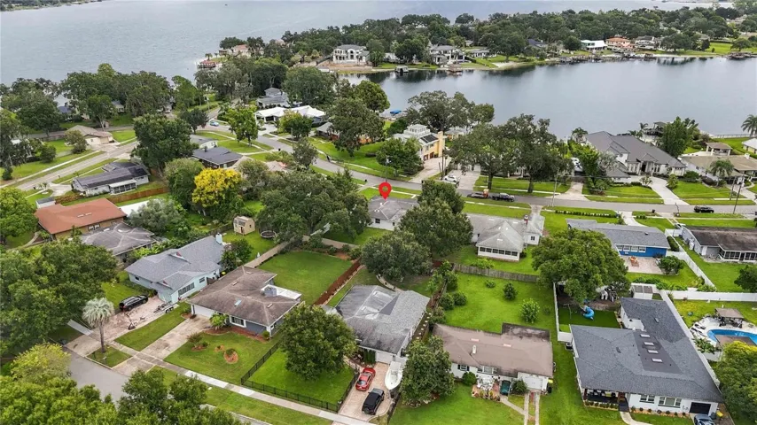 Great location to Lake Conway