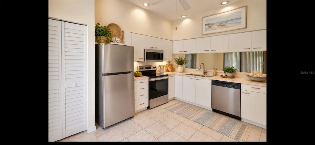 Kitchen Staged