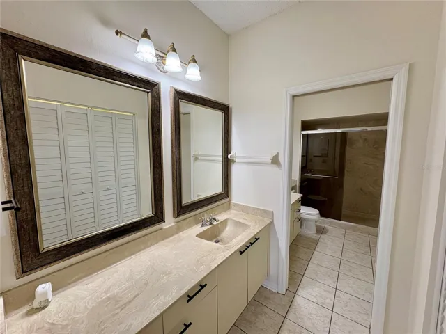 Primary Bath Vacant